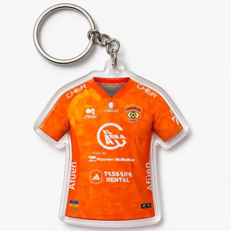 Llavero con forma de camiseta de club deportivo